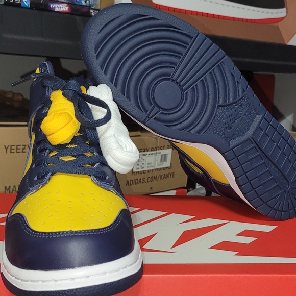 Nike Dunk HI SP - Picture 2 of 4